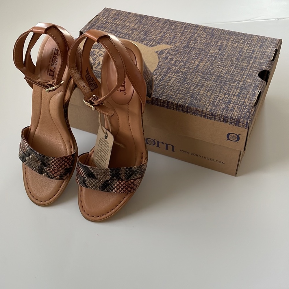 NWT Born Frilli Natural/Snake Sandal Size 6 - Picture 2 of 13